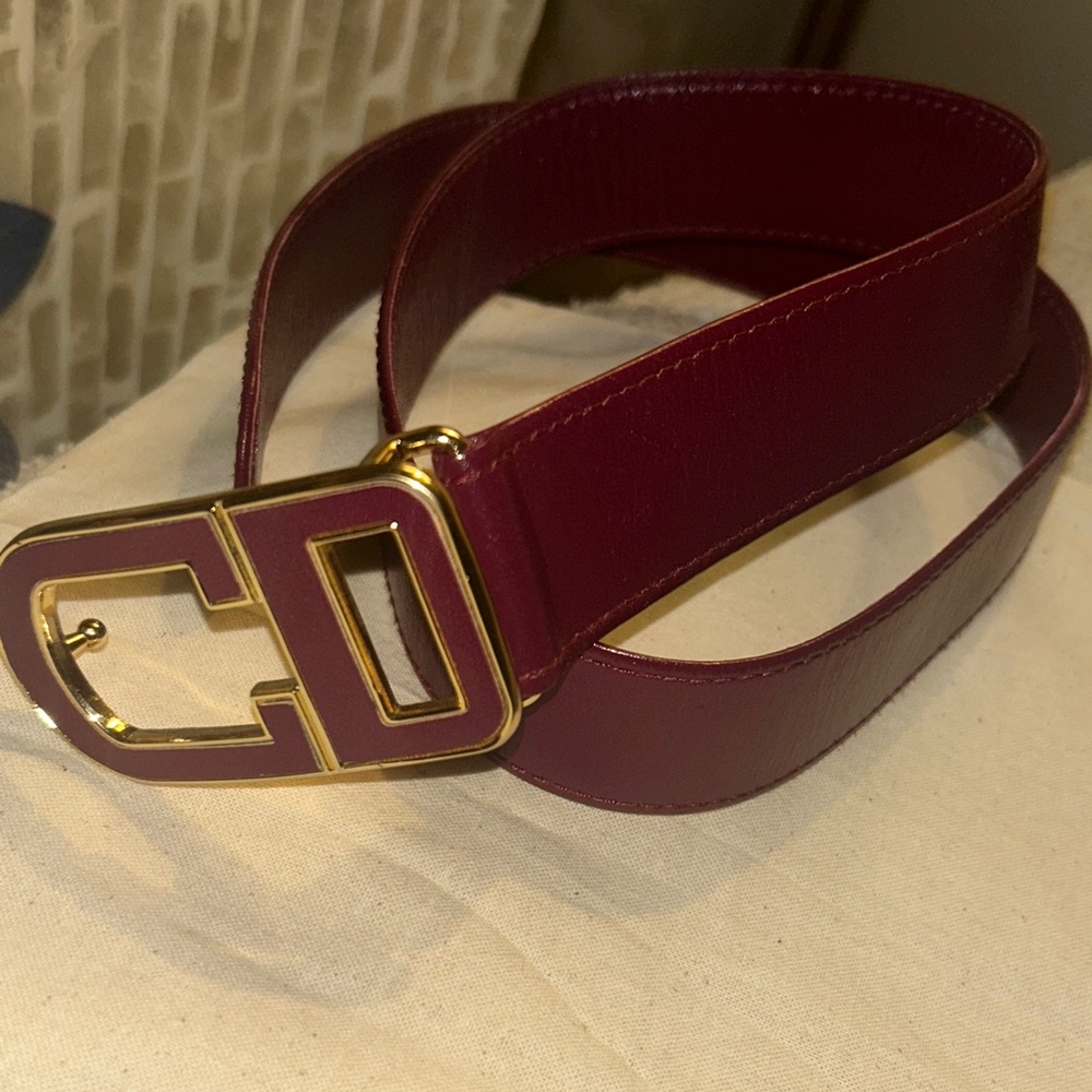 Dior Deep cranberry Leather Belt with CD buckle😳🥳🥳❌❌